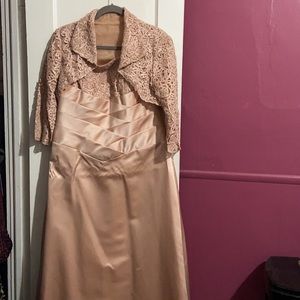 Blush mother of the bride dress and bolero